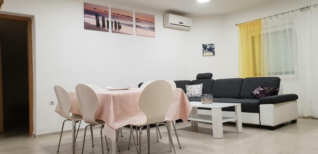 Apartma Jelka